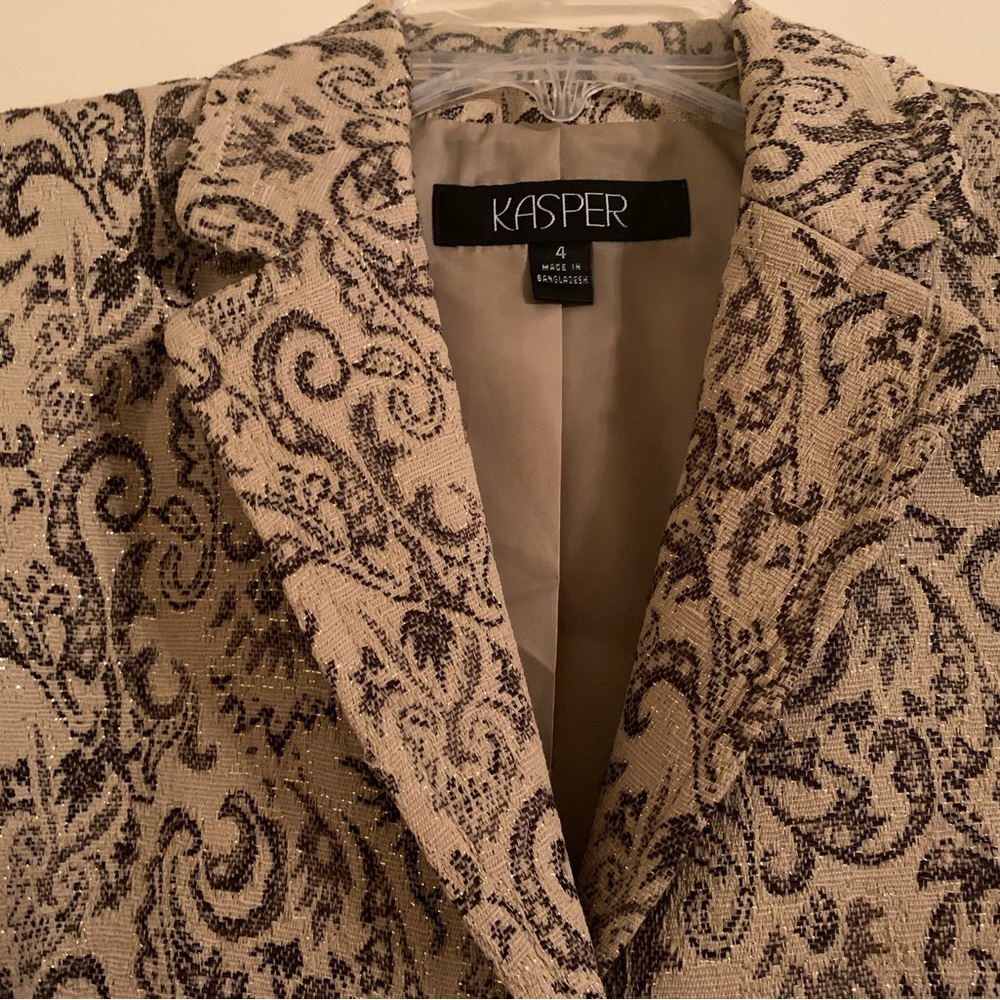 Kasper blazer with tiny gold sparkles